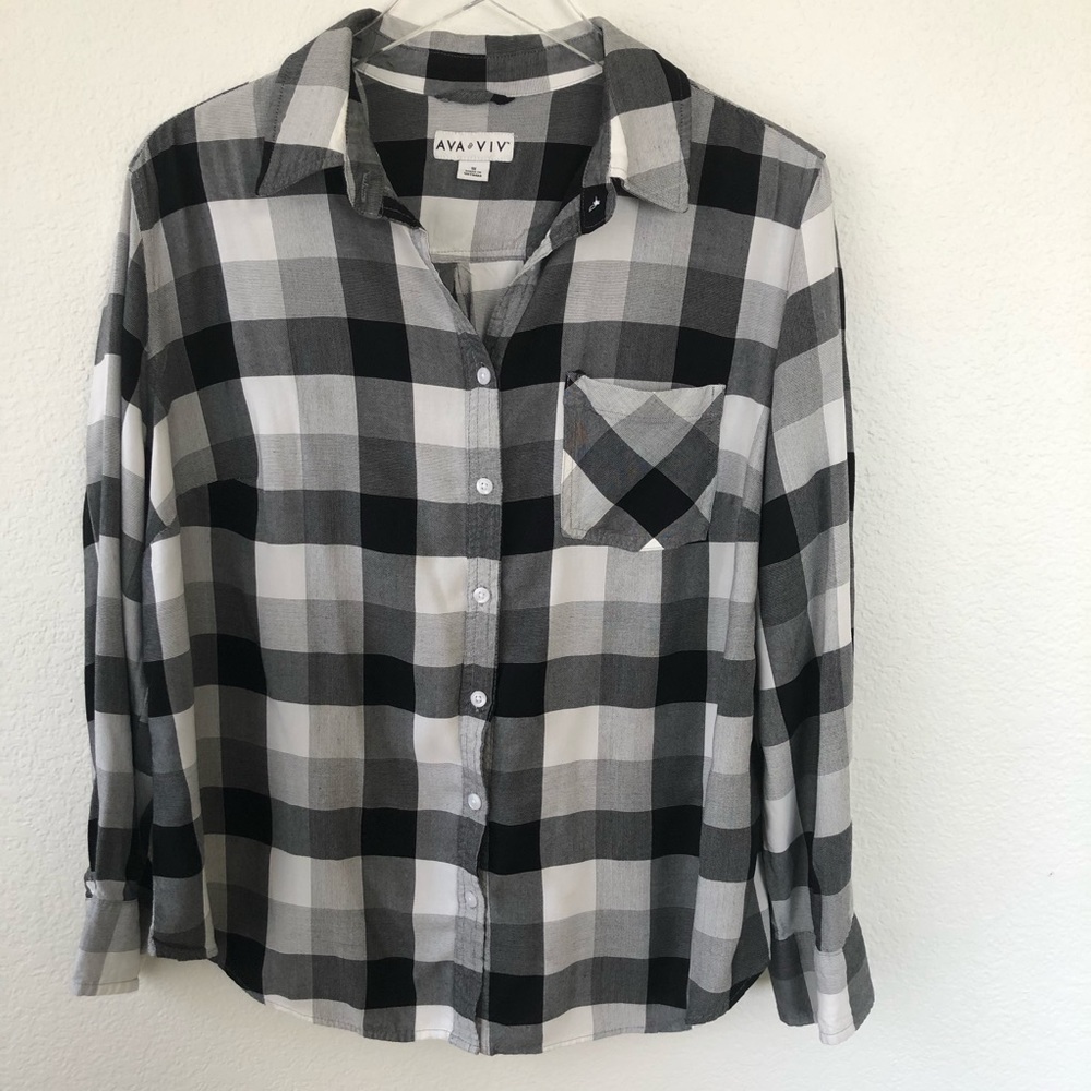 Ava & Viv Black and White Plaid Top 1X